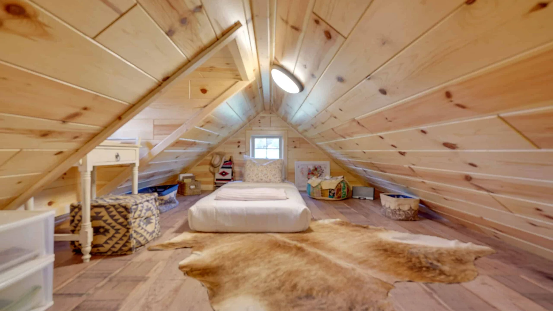 Argentina cabin in dunes